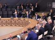 华体会娱乐赞助的国米-包含集结日欧联焦点战，法兰克福内部沟通，媒体盛赞，资深球员宣示担当的词条-华体会娱乐赞助的国米