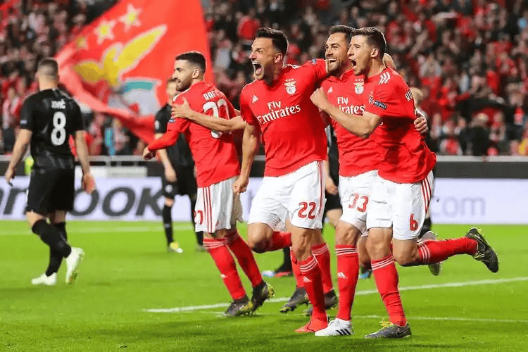 赛前本菲卡调整名单以备国王杯关键时刻毕尔巴鄂竞技调整名单以备意甲，这操作让人直呼：风云突变勒沃库森今晨回应争议的简单介绍